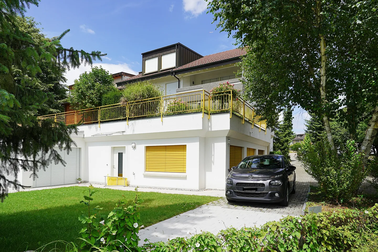 Espace commercial attrayant à Berikon idéal pour les investisseurs et les utilisateurs finaux - Photo 1 sur 10