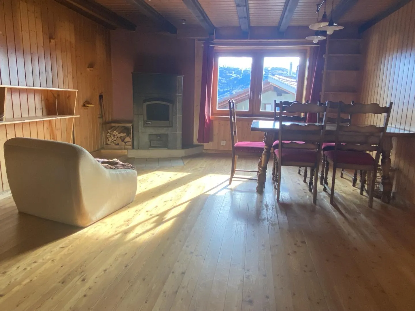 Village house with 2 apartments in the heart of Arbaz (Onna) - Photo 5 of 13