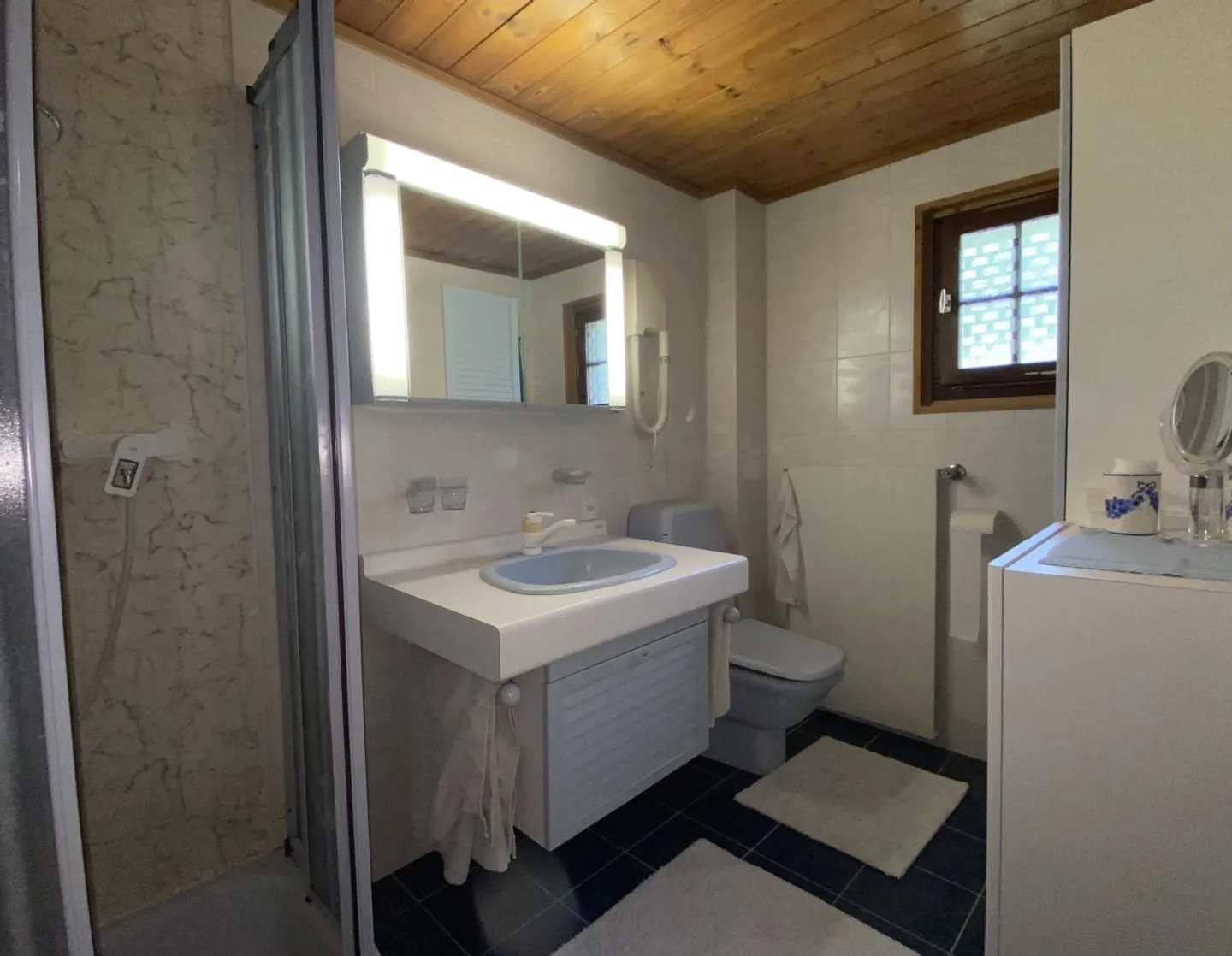 Grimisuat - magnificent individual chalet with exceptional outdoor space - Photo 10 of 13
