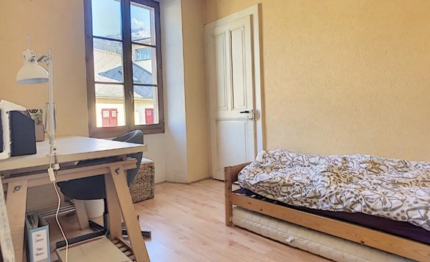 Duplex Apartment with Potential - Photo 10 of 13