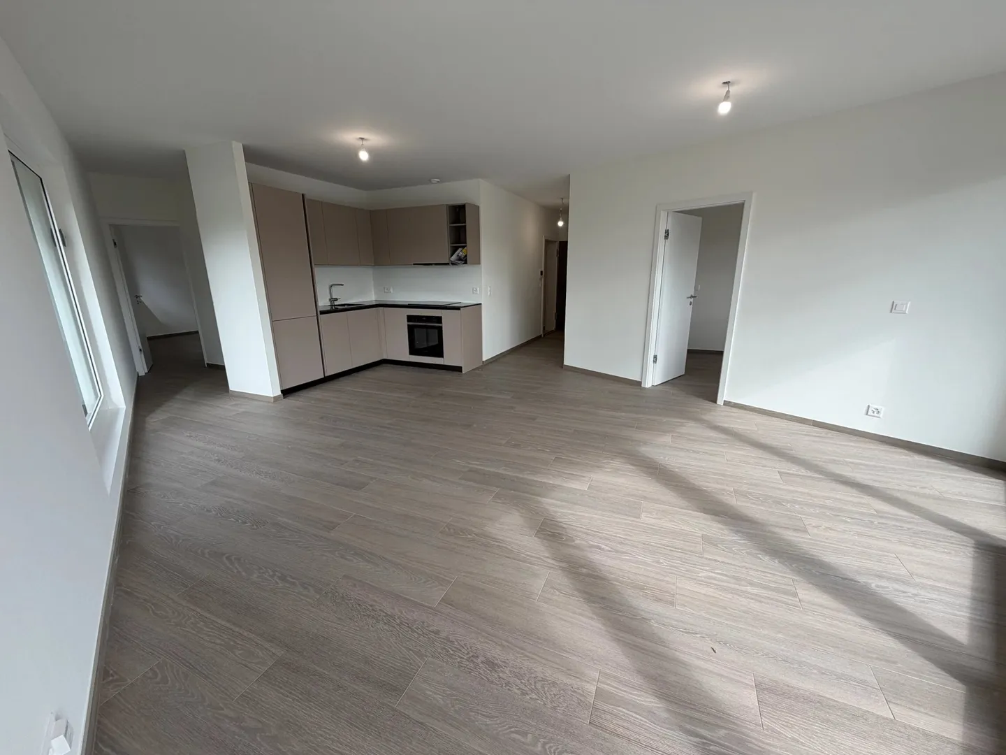Los C: Vier-Zimmer-Wohnung - Erster Stock - Foto 8 von 13