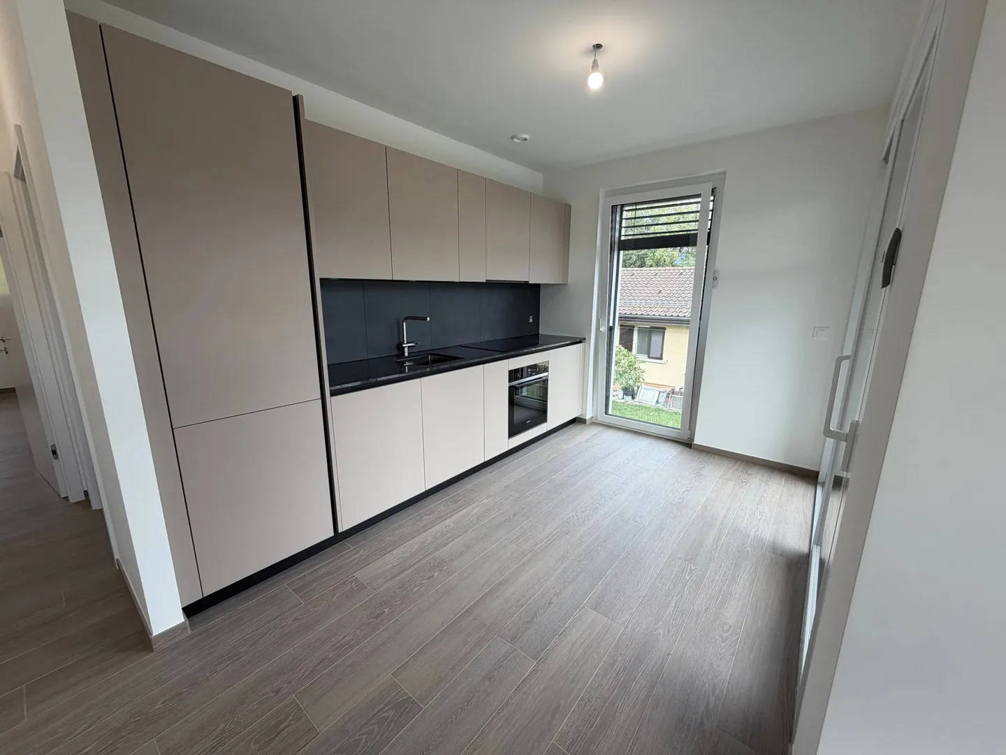 Los D: Vier-Zimmer-Wohnung - Erster Stock - Foto 6 von 13