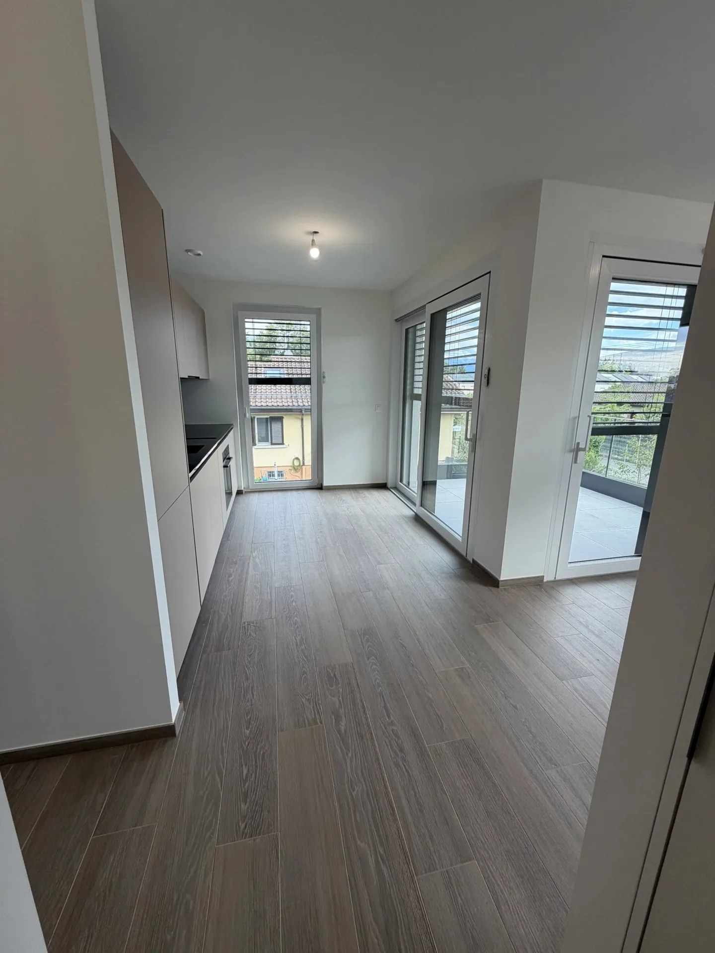 Los D: Vier-Zimmer-Wohnung - Erster Stock - Foto 5 von 13