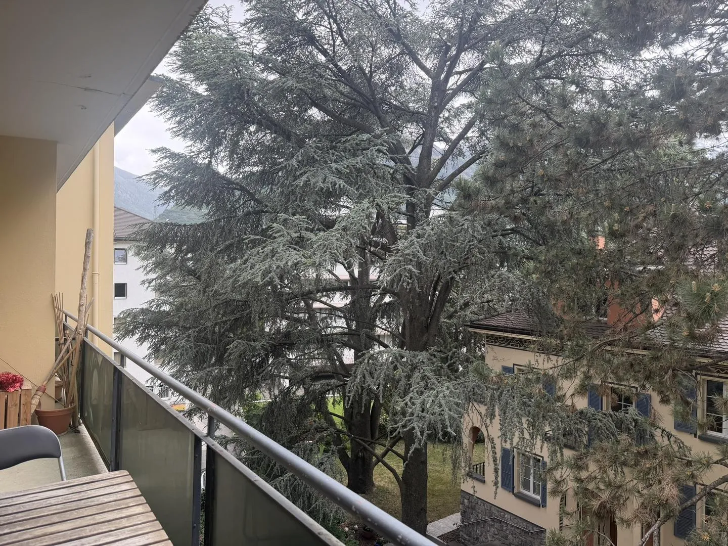 Bel appartamento 2,5 locali a Sierre con balcone al 3° piano - Foto 4 di 5