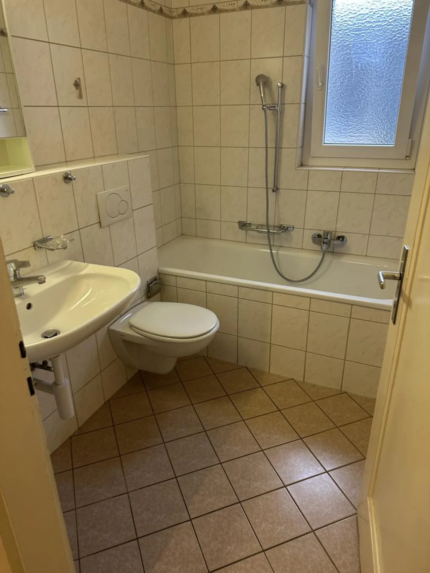 Bel appartement de 3,5 pièces au Centre de Sierre - Foto 2 di 2