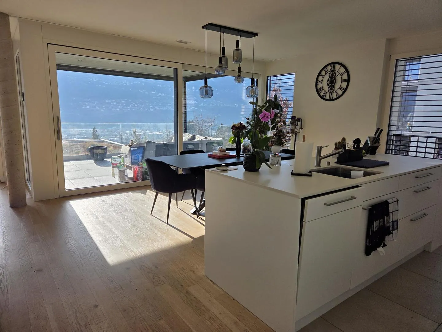 Gravelone - 4.5-room apartment for rent - Photo 2 of 10