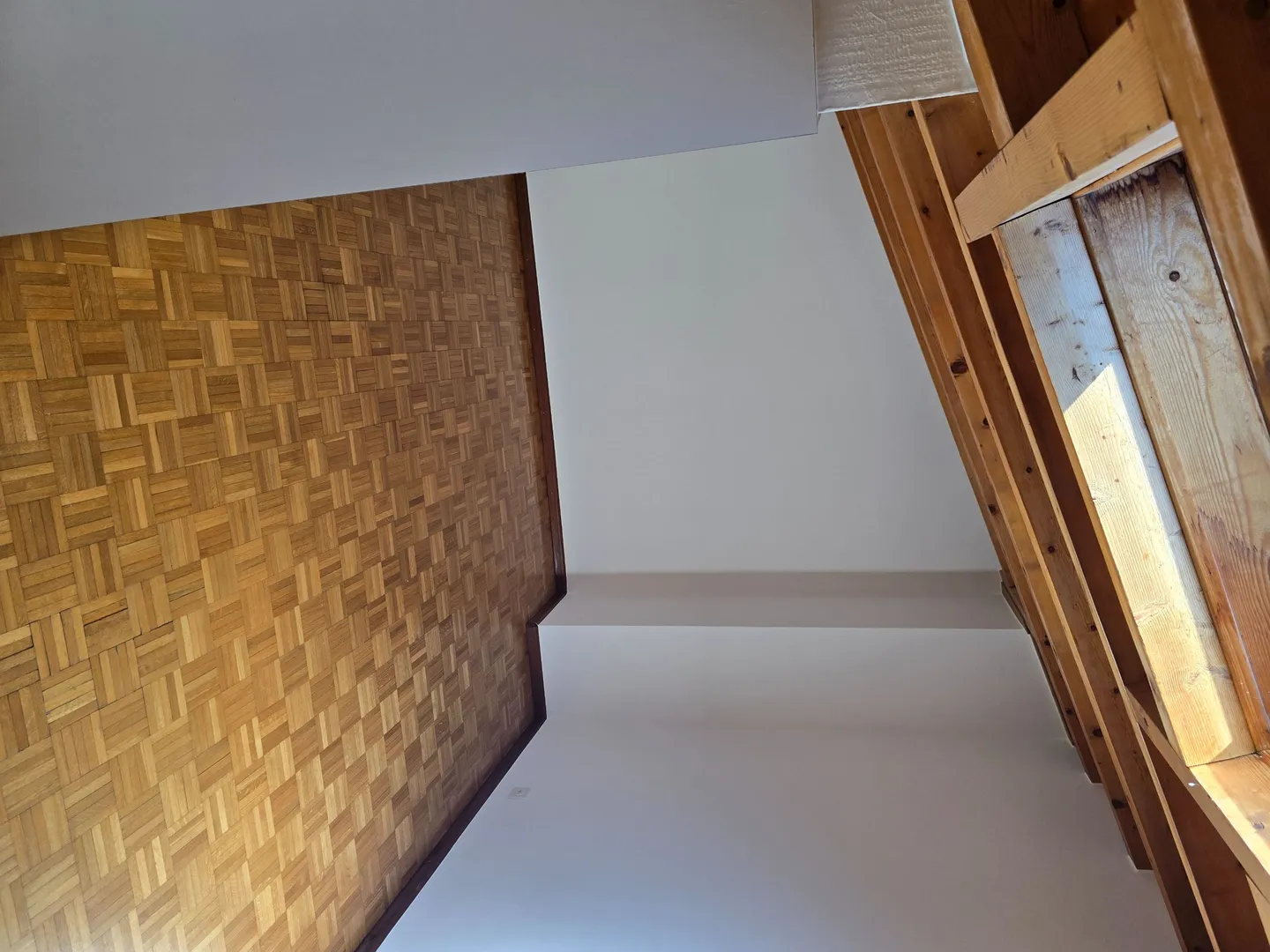 Charming Duplex Apartment in Sion - Photo 8 of 13