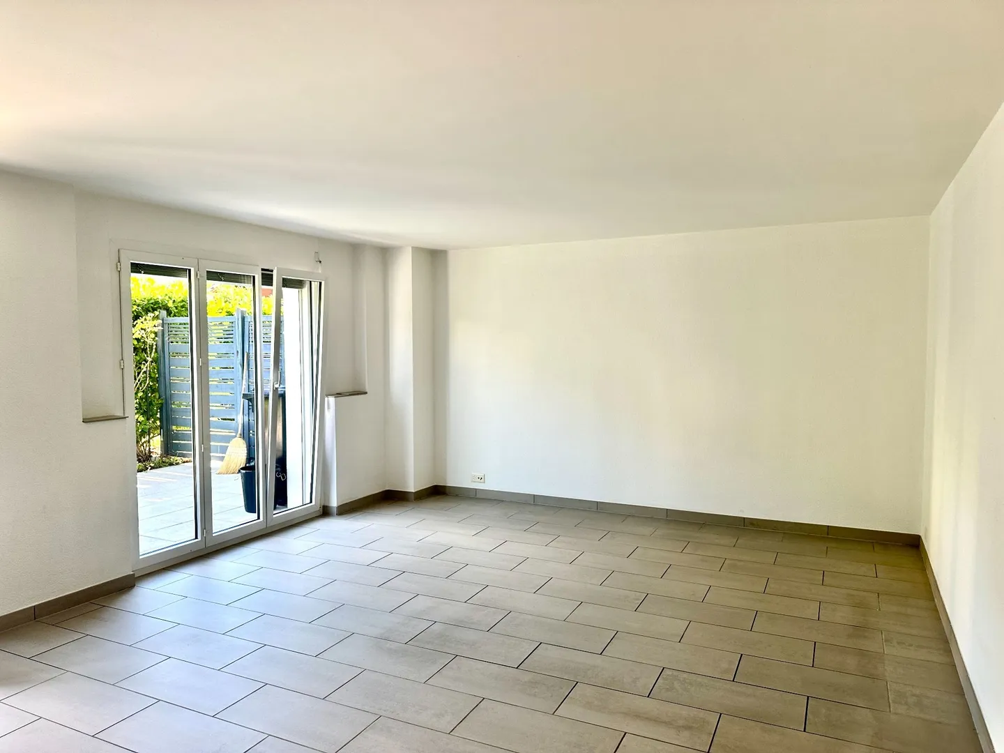Duplex au rez-de-chaussée de 4,5 pièces à Monthey - Foto 1 di 7