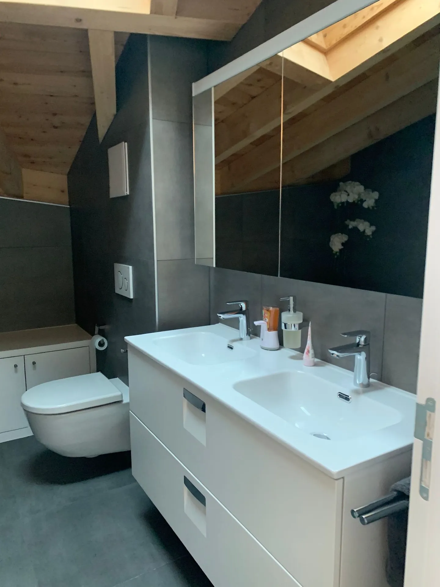 Penthouse terrace 4.5 rooms in Conthey Like New - Photo 8 of 9
