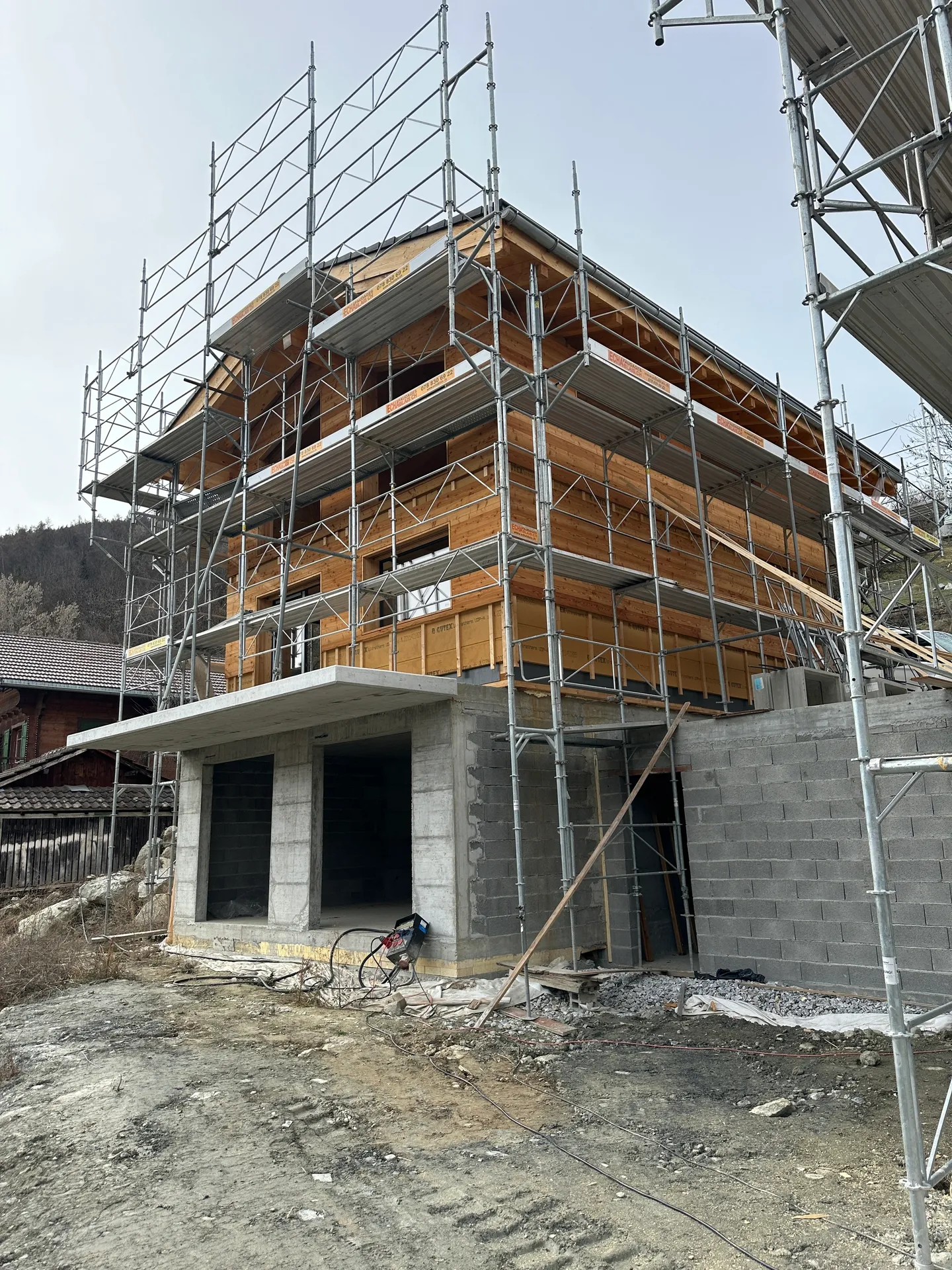 Jolie villa de 4,5 ou 5,5 pièces à Vex - Photo 3 sur 8
