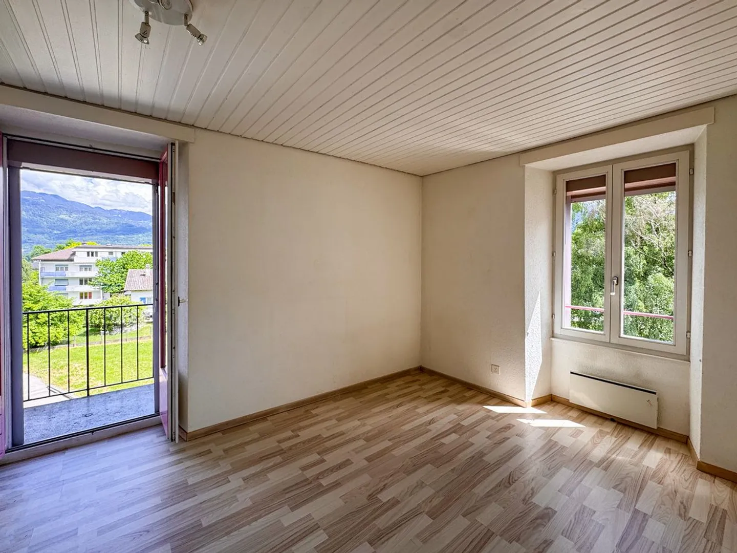 Renditeobjekt mit 4 Wohneinheiten zu 4,72 %. - Foto 3 von 13