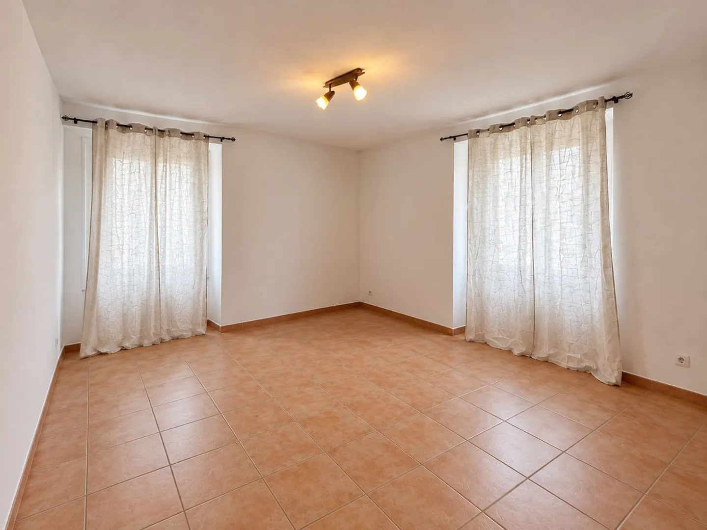 2,5-Zimmer-Wohnung zur Miete - Investitionsmöglichkeit in Chalais - 5,55% brutto - Foto 4 von 9