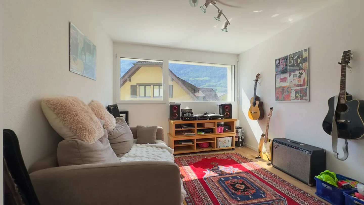 End terrace villa of 5.5 rooms, ideal for a family! - Photo 7 of 13