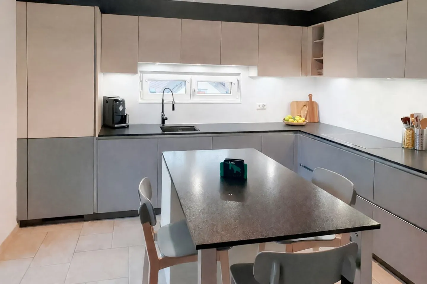 Geräumiges Duplex mit 5,5 Zimmern und schöner Aussicht in Monthey - Foto 7 von 13