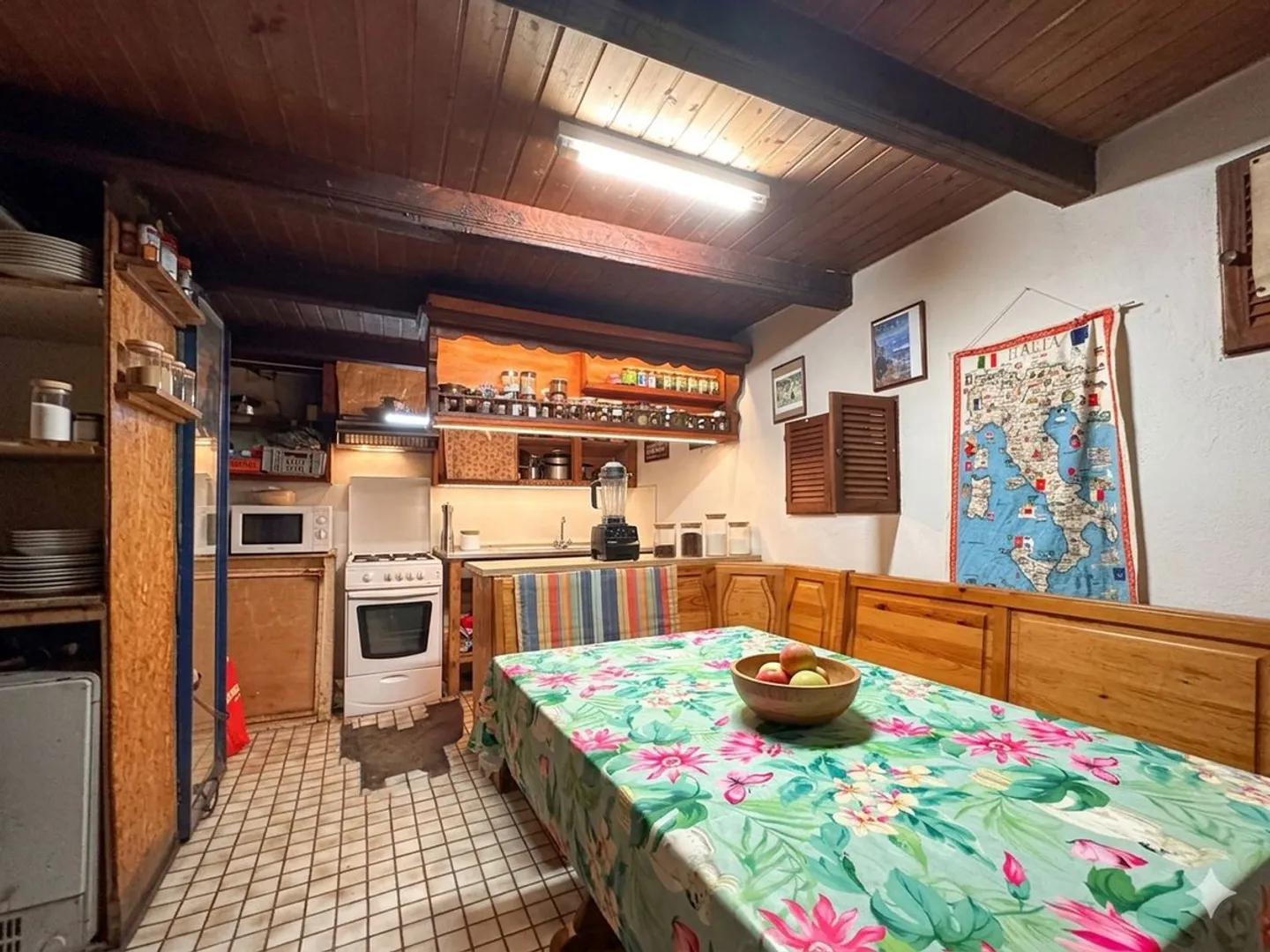 Maison villageoise à rénover - Photo 3 sur 13
