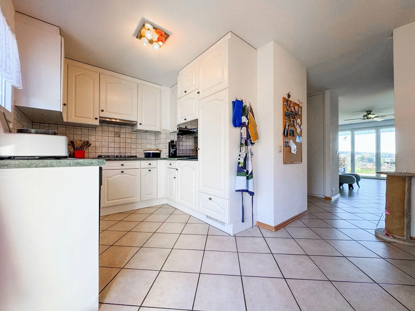 6,5-Zimmer-Doppelhaushälfte, mit schöner Panoramasicht. - Foto 3 von 13