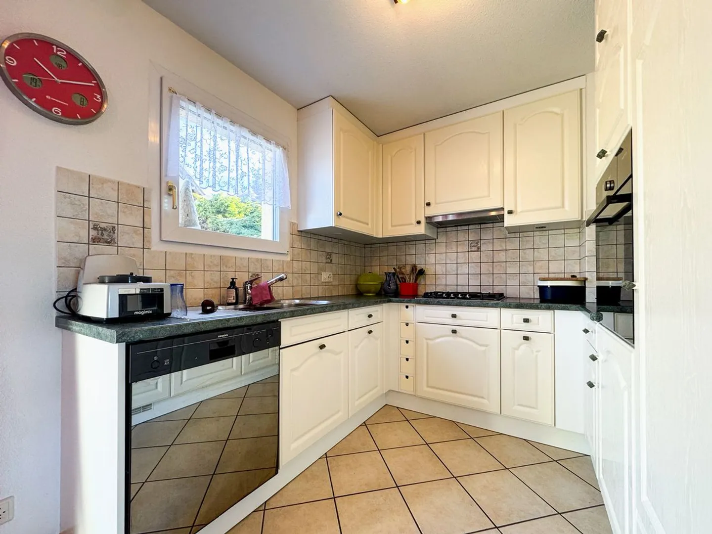 6,5-Zimmer-Doppelhaushälfte, mit schöner Panoramasicht. - Foto 4 von 13