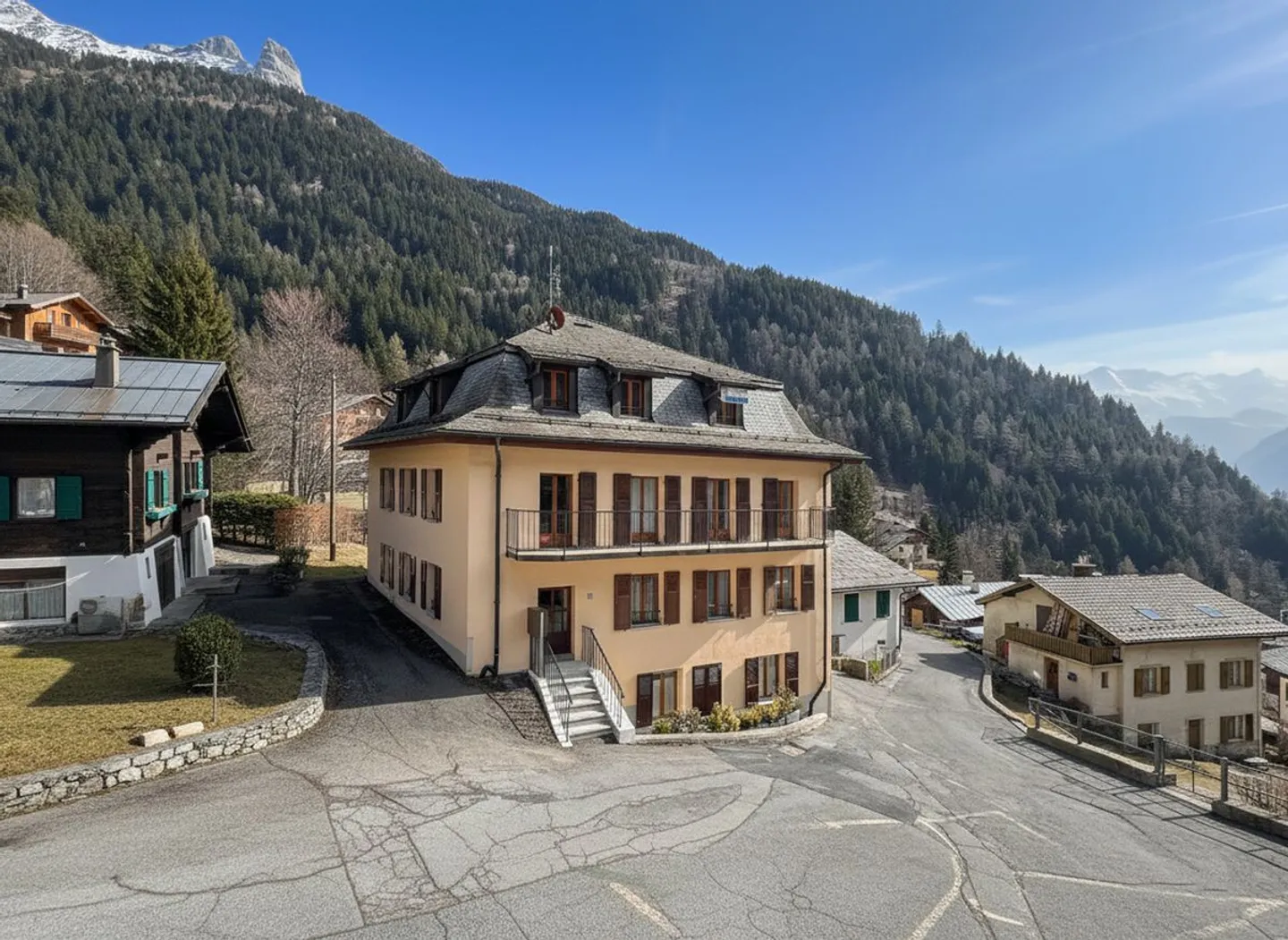 Appartement attique à Morcles - Photo 1 sur 13