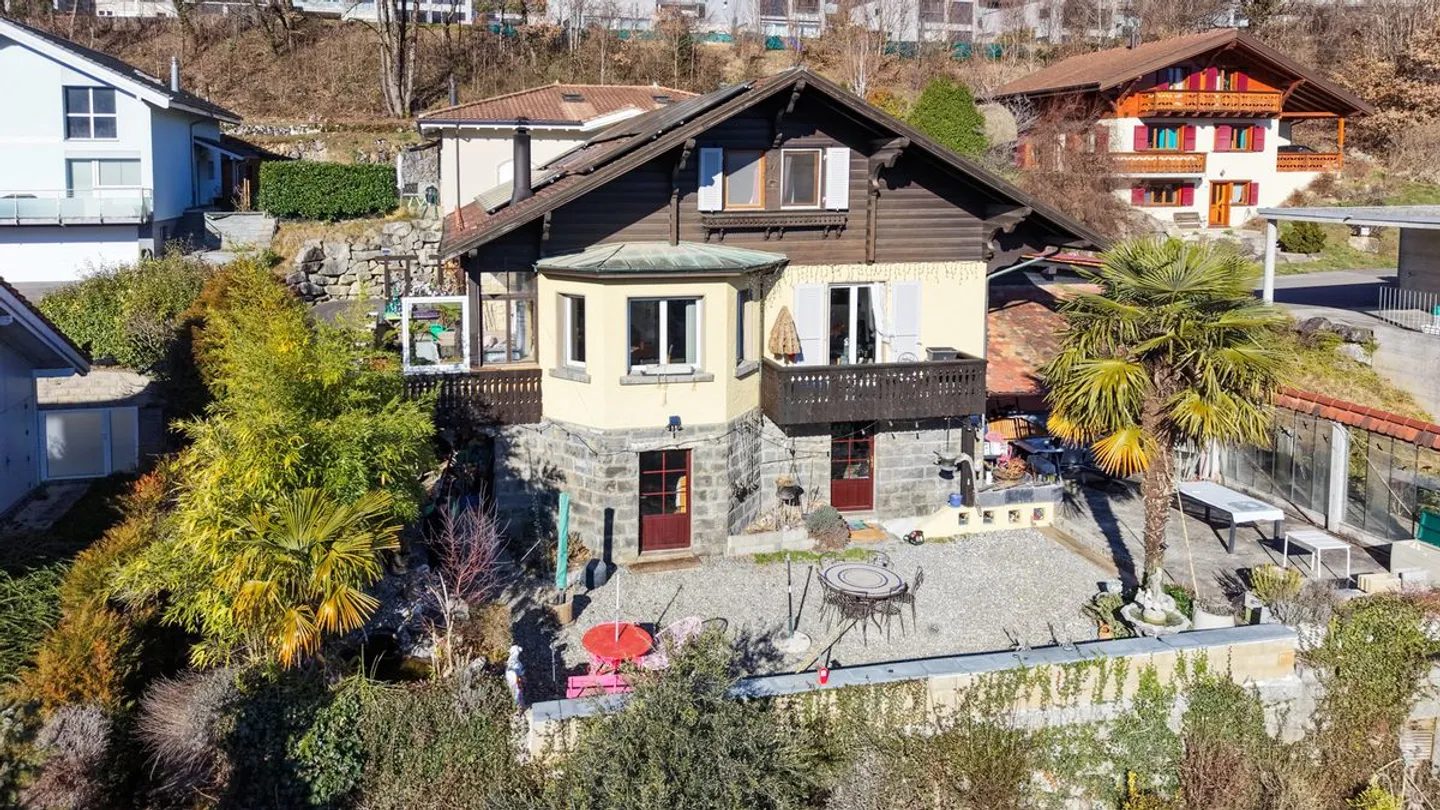 Incantevole casa indipendente di 6,5 locali con vista magnifica sulla pianura e sulle Dents-du-Midi. - Foto 1 di 13