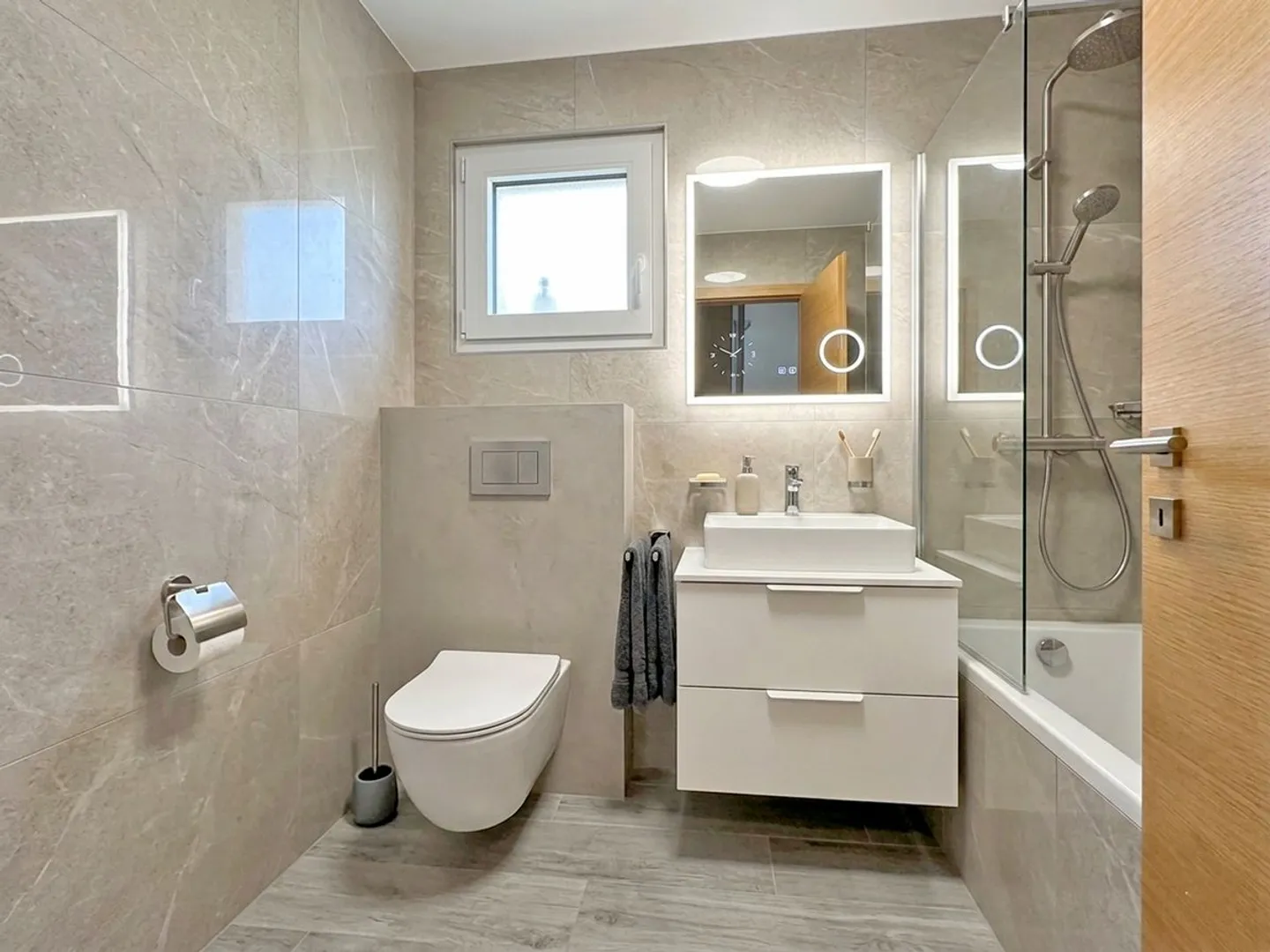 6,5-Zimmer-Doppelhaushälfte, mit schöner Panoramasicht. - Foto 13 von 13