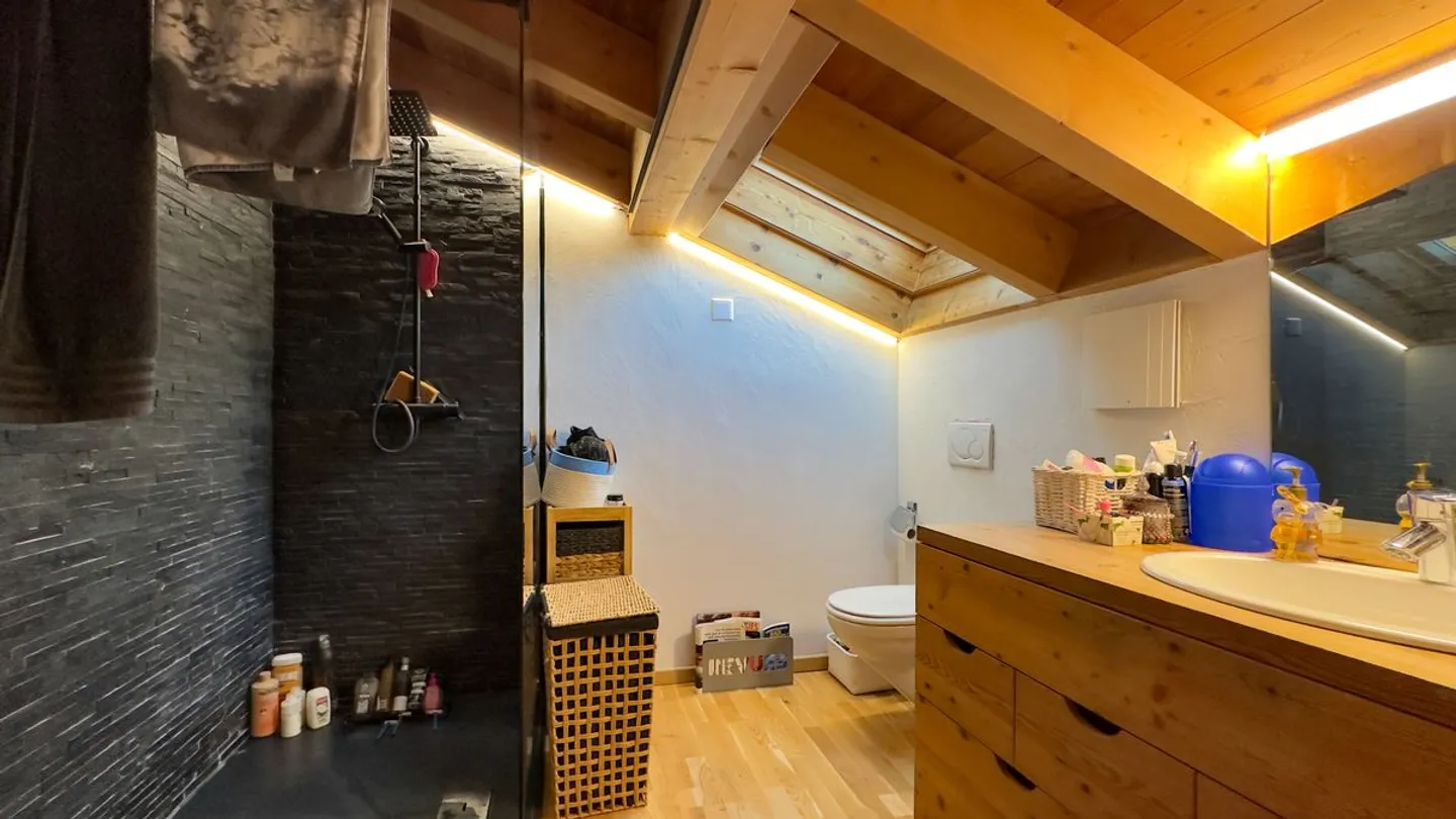 Architektenhaus inspiriert von den "Raccards" mit atemberaubendem Blick. - Foto 11 von 13