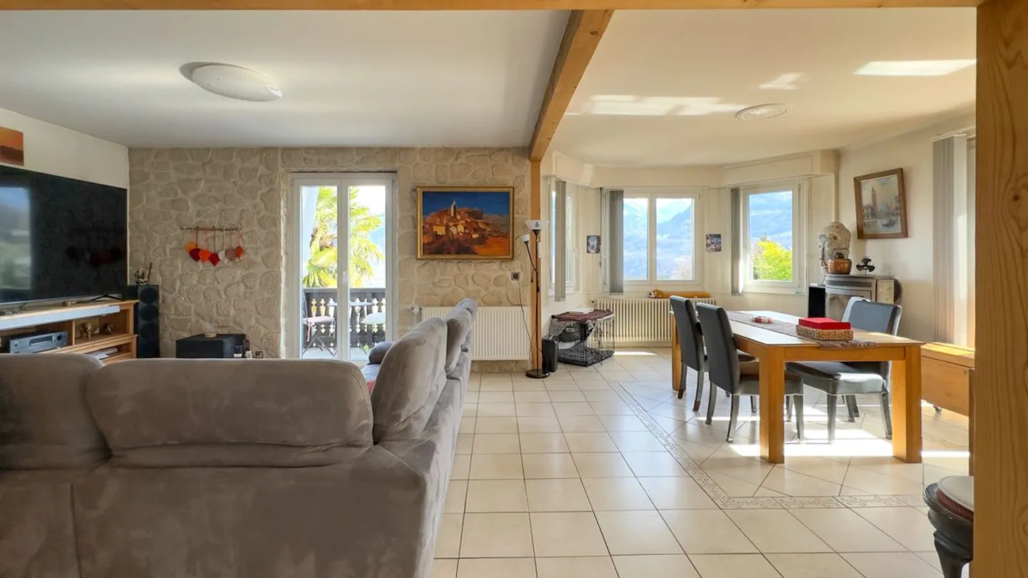 Incantevole casa indipendente di 6,5 locali con vista magnifica sulla pianura e sulle Dents-du-Midi. - Foto 5 di 13