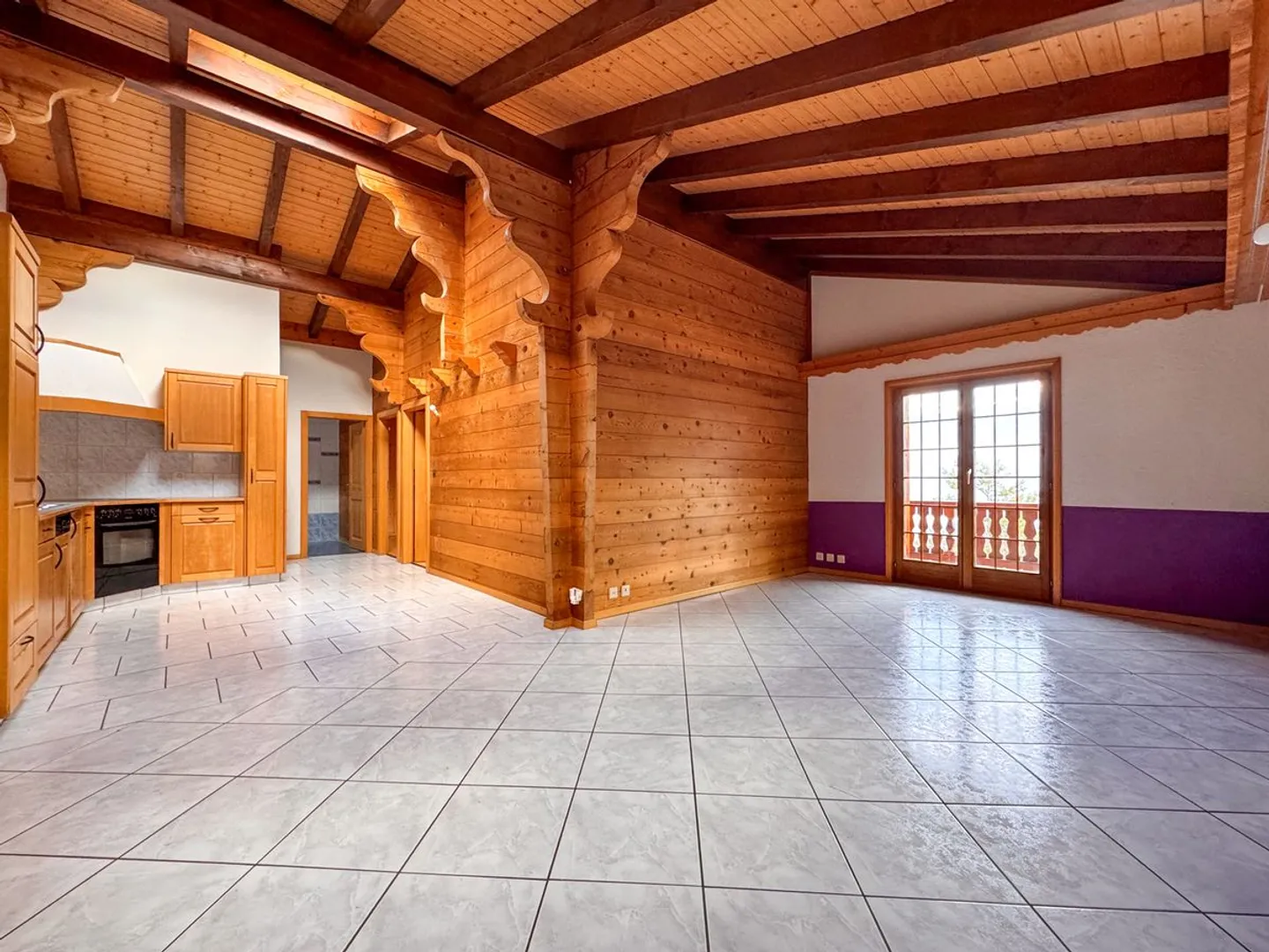 Peaceful Haven Under the Roofs: Charming 3.5 Room Attic with Panoramic View - Photo 3 of 11