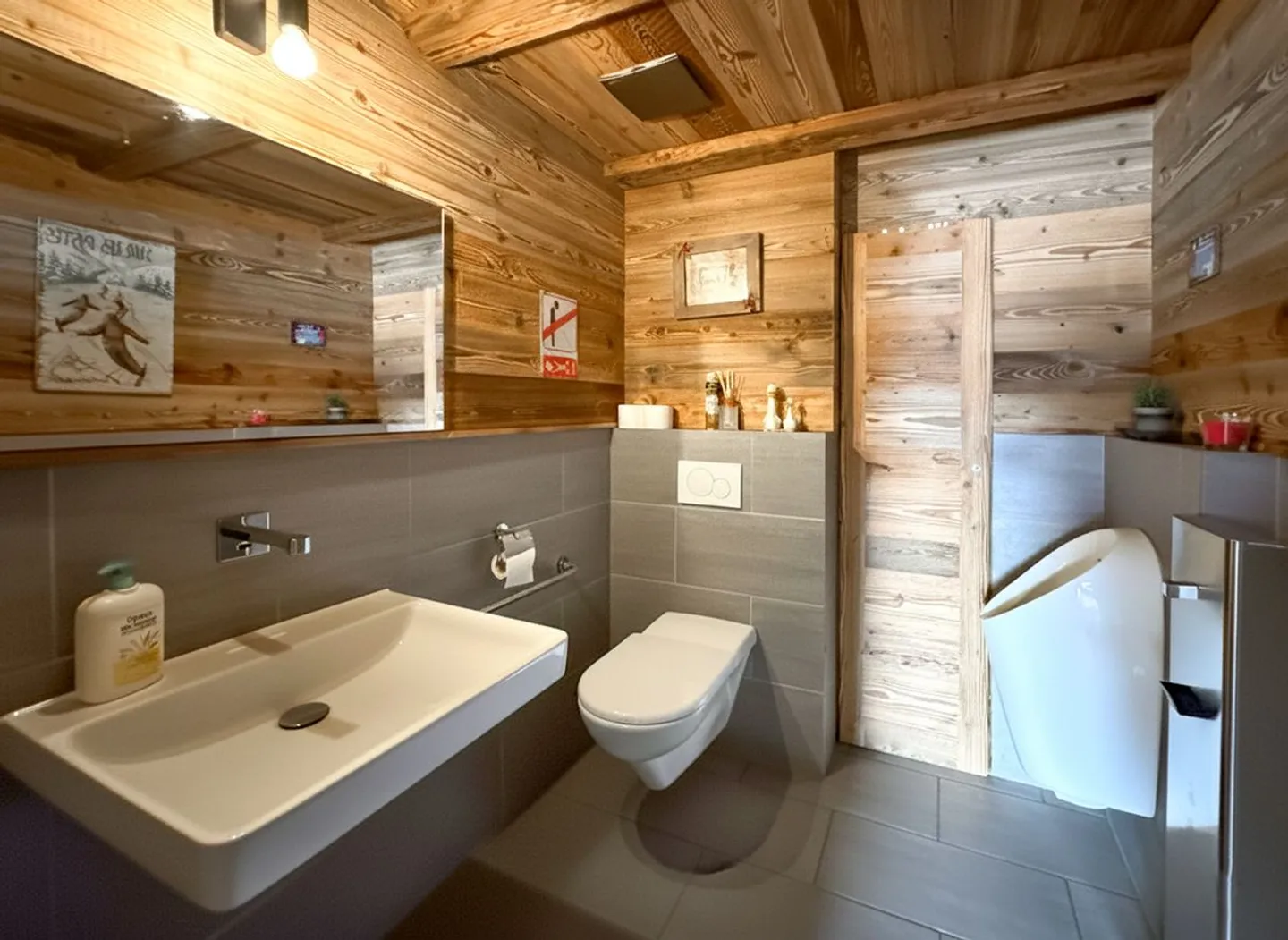 Bar affascinante e piccola ristorazione in vendita. - Foto 6 di 9