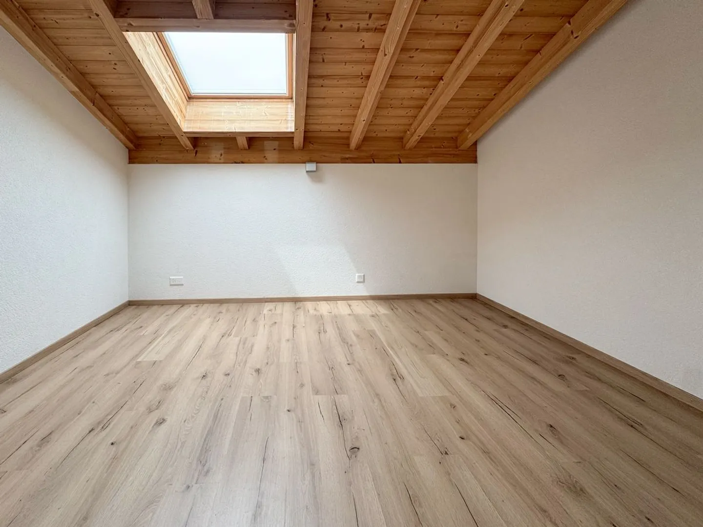 Penthouse mit 3,5 Zimmern und großem Balkon mit Aussicht in St-Pierre-de-Clages - Foto 9 von 13