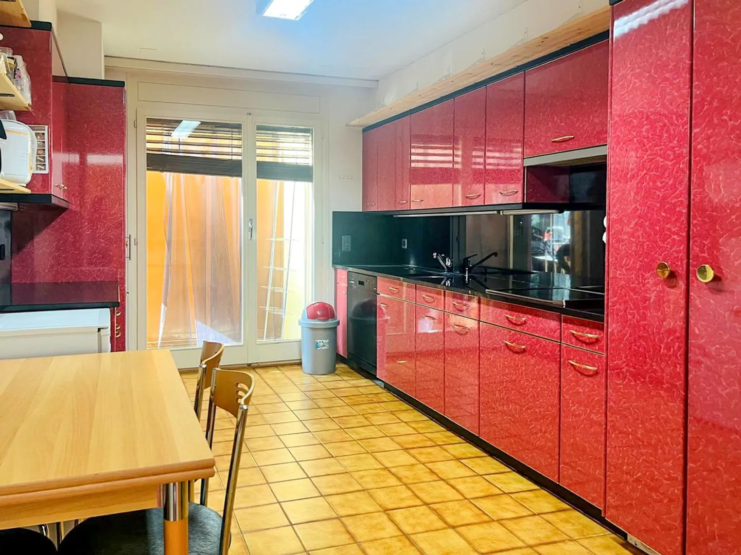 Appartement de 4,5 pièces avec magnifique vue sur le lac. - Photo 2 sur 10