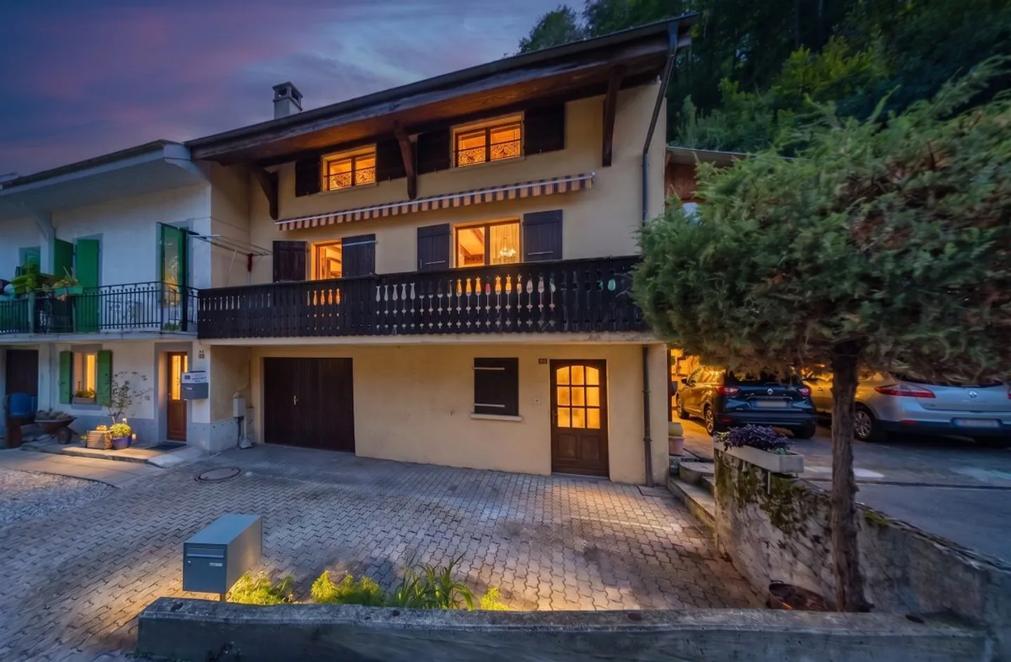 Casa di villaggio di 4,5 stanze con garage da ristrutturare! - Foto 1 di 13