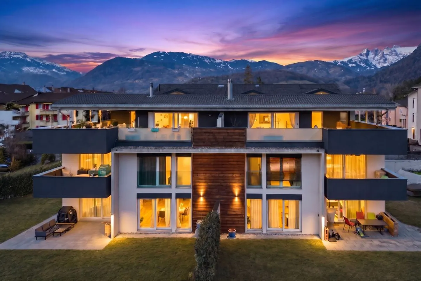 Magnifique duplex de 5,5 pièces, au dernier étage avec très grande terrasse ! - Foto 1 von 13