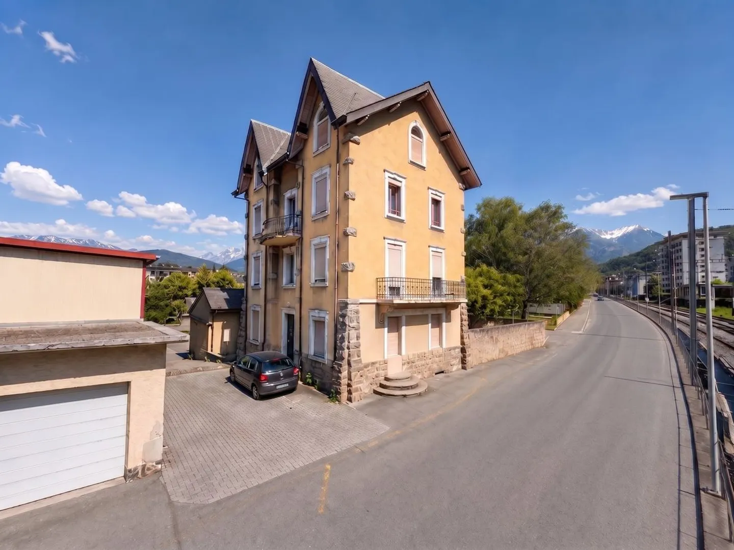 Immeuble de rendement de 4 logements (rendement 4,61 % net). - Photo 1 sur 13