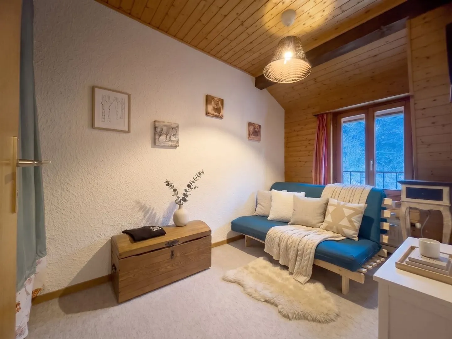 Live at the Top - 3.5 Rooms with Stunning View in the Heart of Morcles - Photo 10 of 13