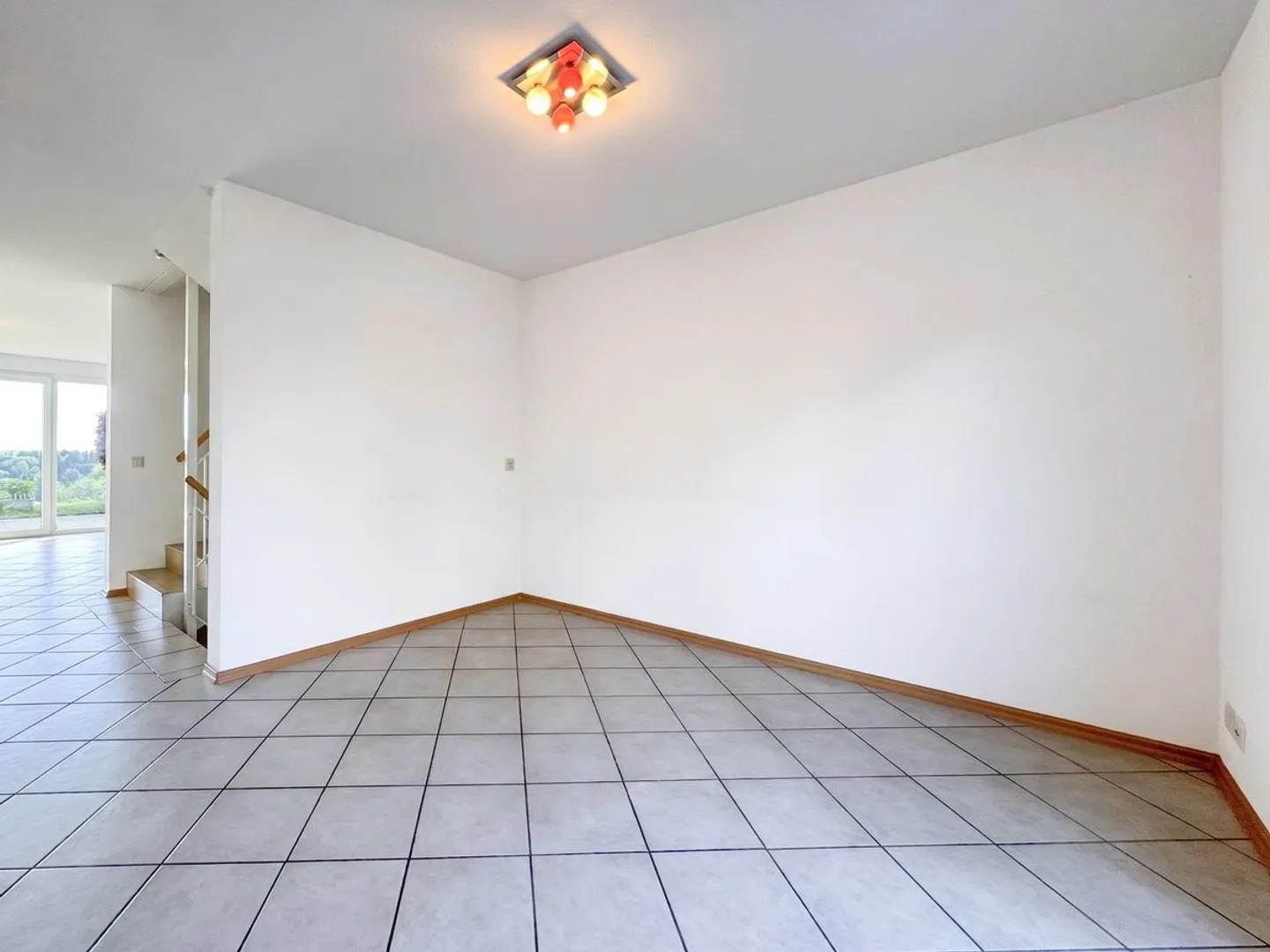6,5-Zimmer-Doppelhaushälfte, mit schöner Panoramasicht. - Foto 8 von 13