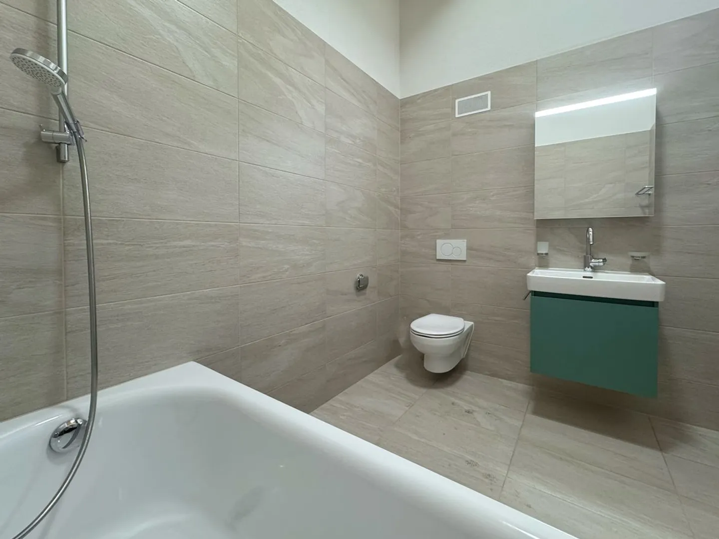 Penthouse-Wohnung mit großem Balkon - Foto 12 von 13