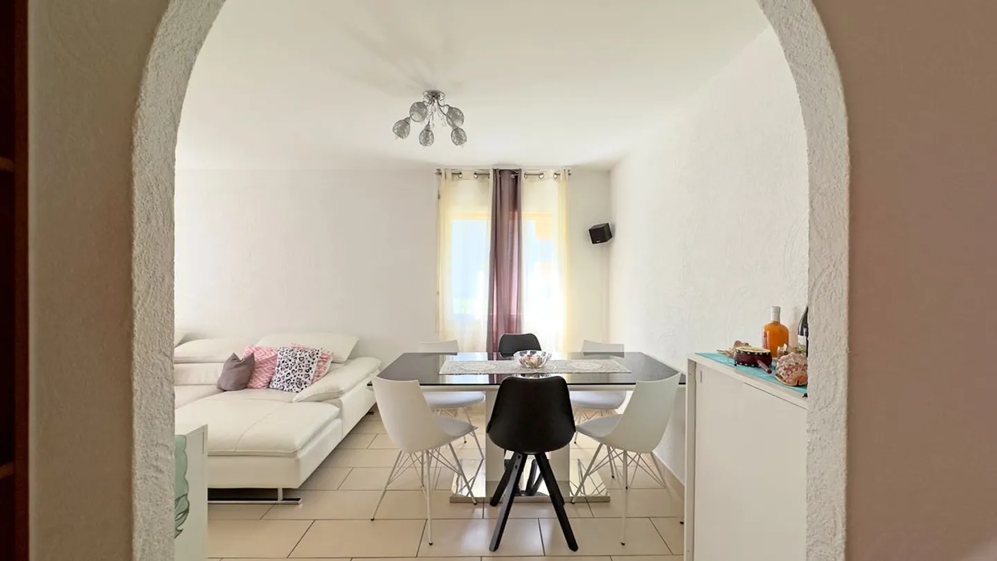 Appartement de 4,5 pièces avec grande terrasse et véranda. - Photo 8 of 13