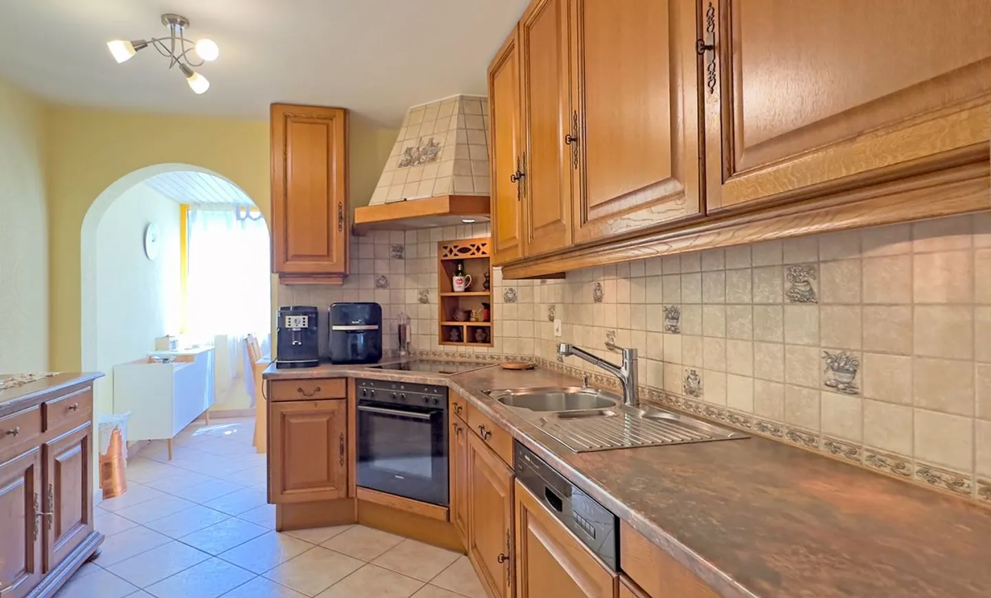 Appartement de 4,5 pièces avec grande terrasse et véranda. - Photo 4 of 13