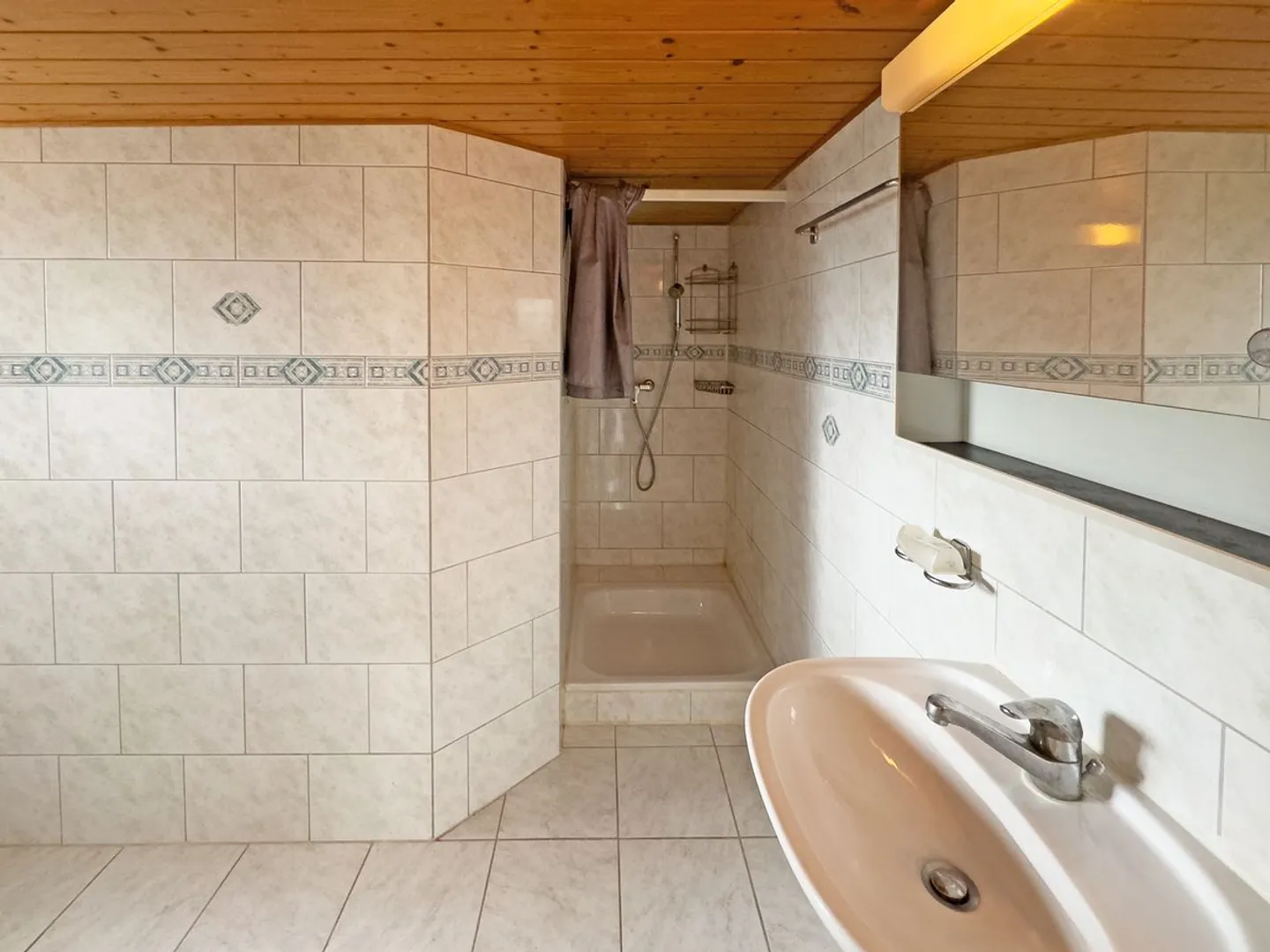 Appartamento di 3,5 locali in un affascinante chalet e già affittato! - Foto 12 di 13