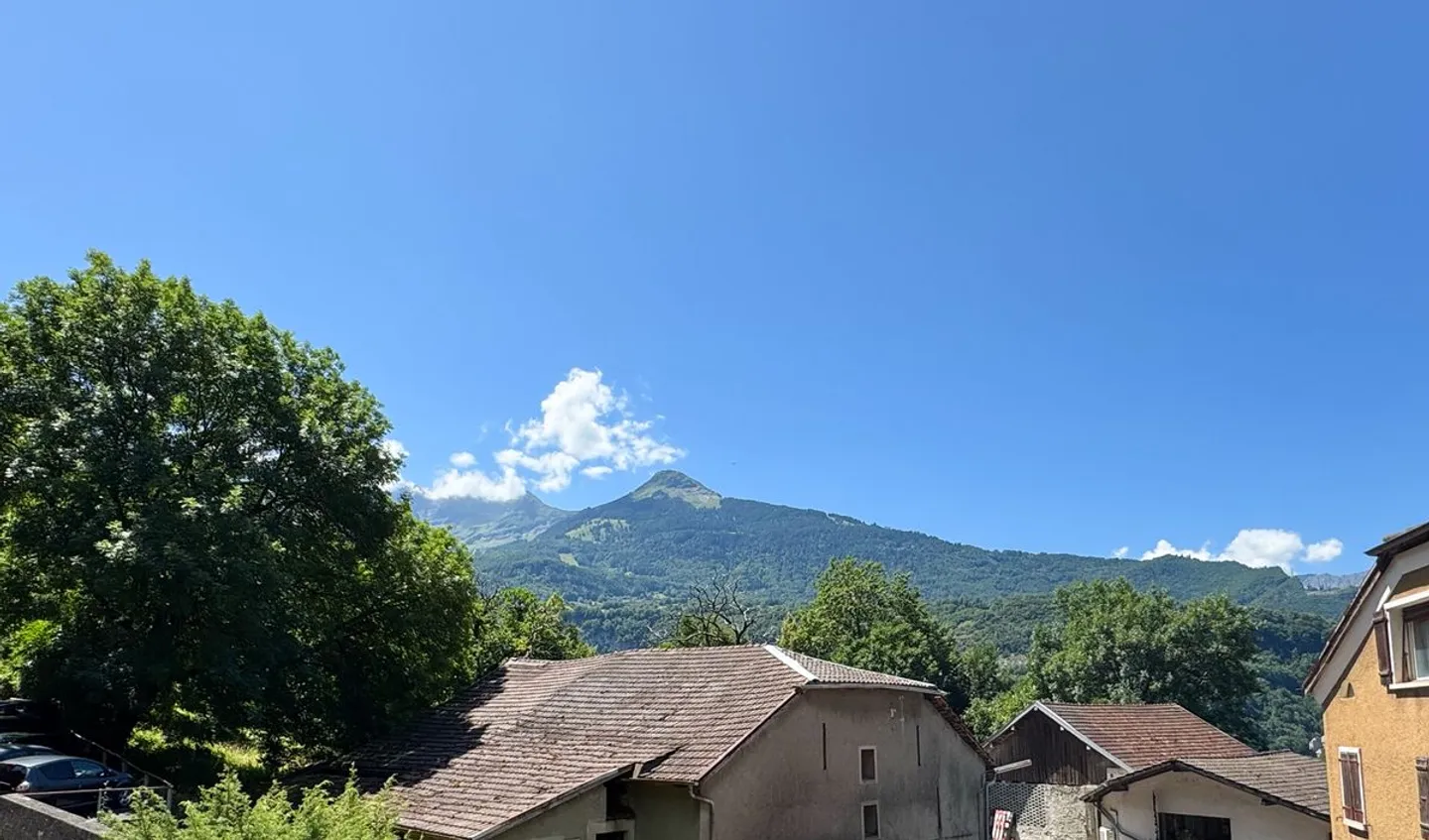 Maison villageoise de 4,5 pièces avec garage à rénover ! - Foto 12 von 12