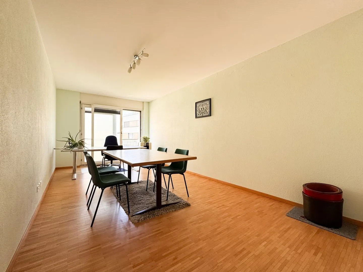 Bellissimo spazio commerciale, ben affittato con un rendimento lordo del 5,5%. - Foto 6 di 10