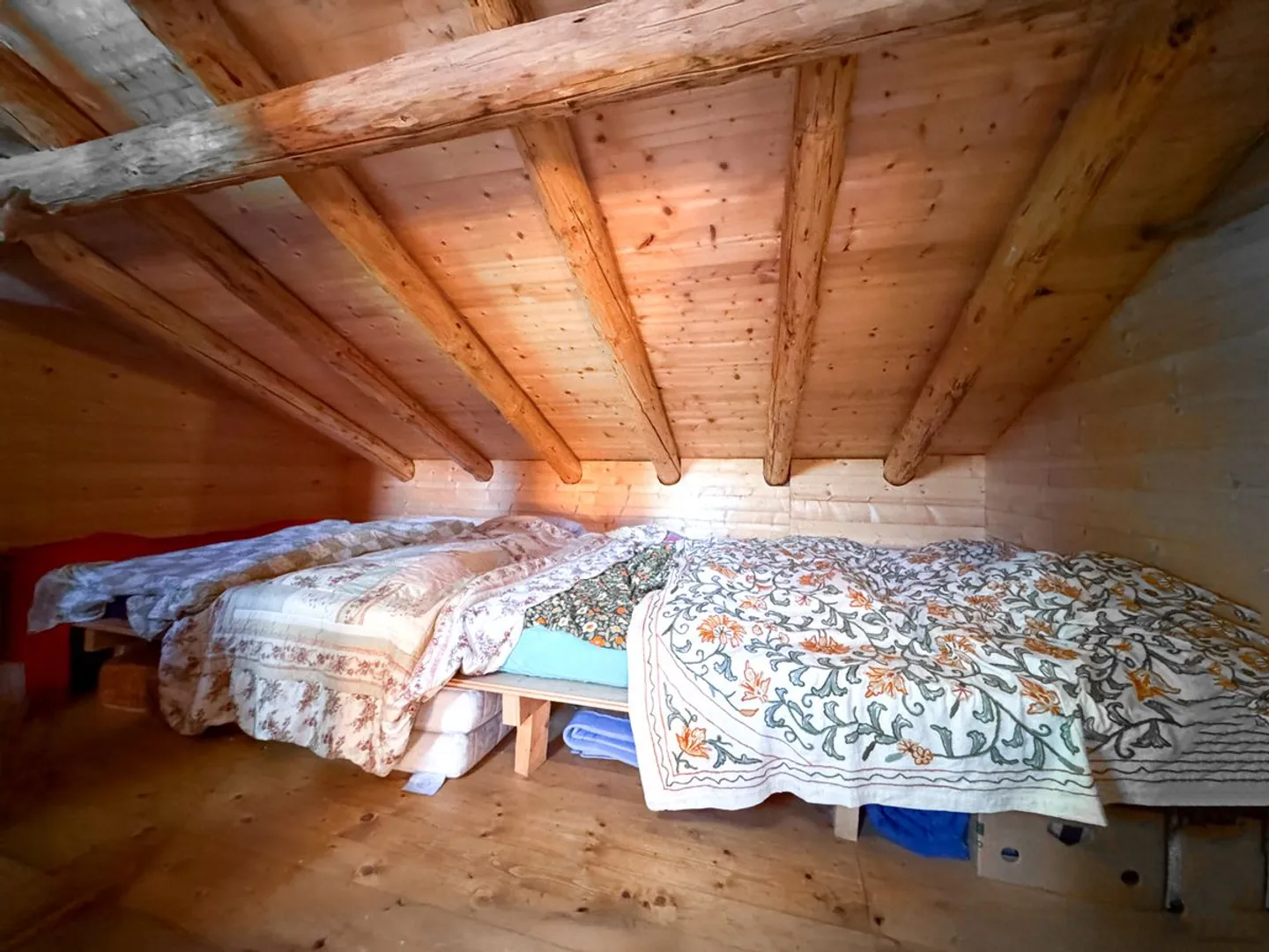 Rare find - 7.5-room chalet nestled in 28,000 m² of forest and meadow. - Photo 7 of 13