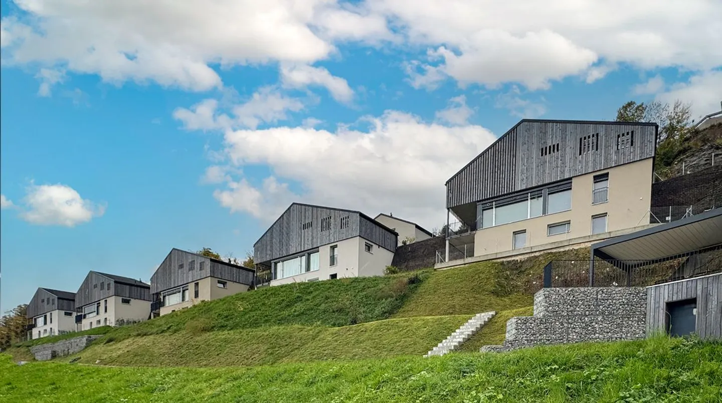 Villa indipendente di 4,5 locali con splendida vista sulla pianura. - Foto 12 di 13