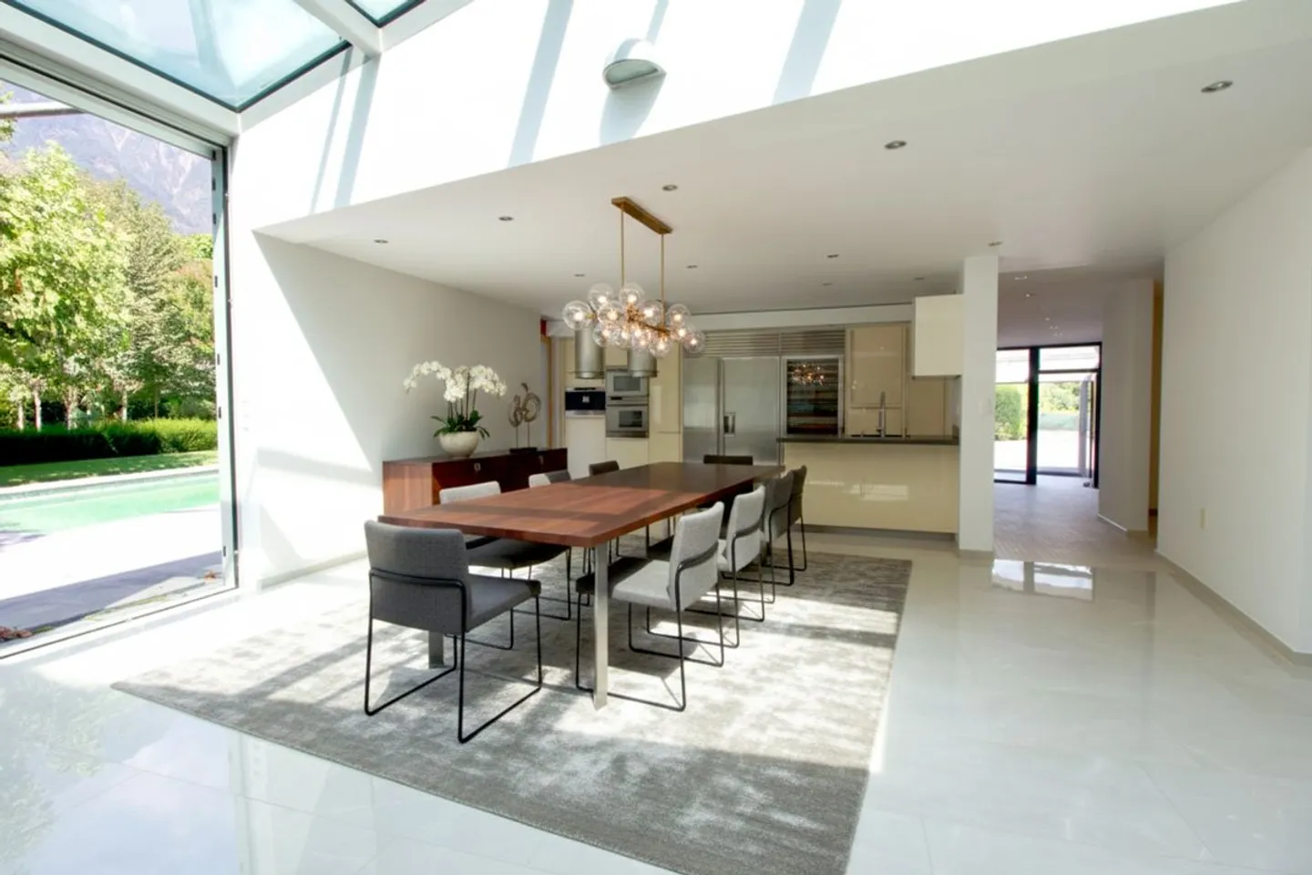 Villa di 7,5 stanze su un terreno di 2'312 m2. - Foto 5 di 13