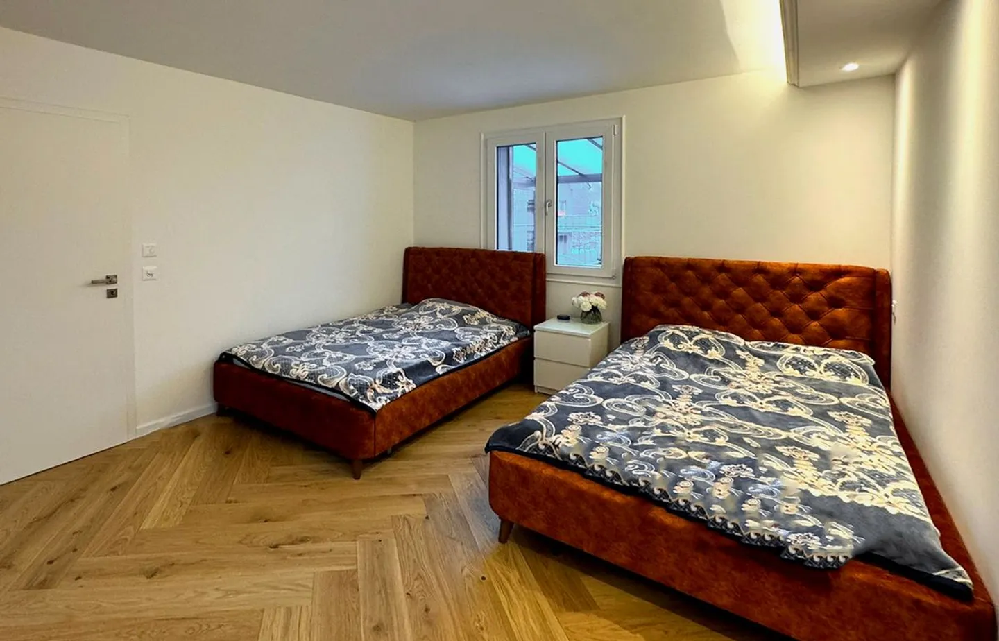 Affascinante casa a schiera di 6,5 stanze. - Foto 13 di 13