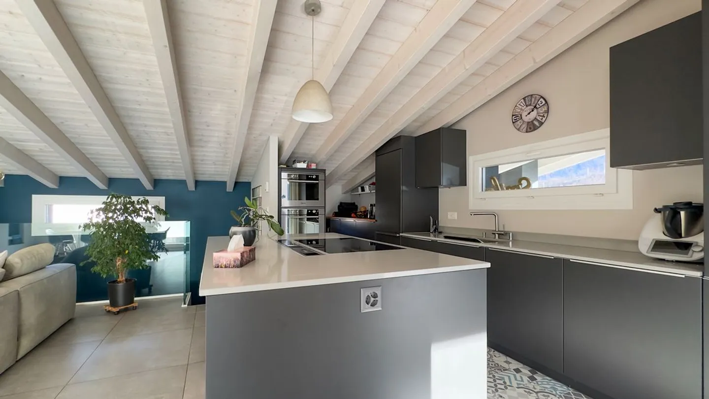 Magnifique duplex de 5,5 pièces, au dernier étage avec très grande terrasse ! - Foto 2 di 13