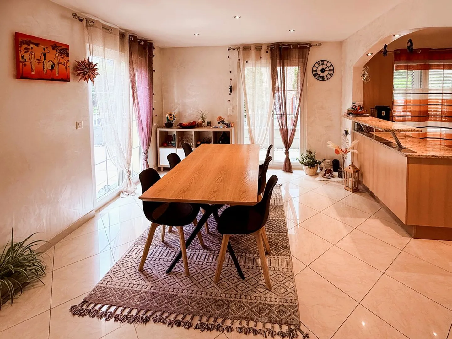 Splendida casa a schiera di 4,5 stanze con giardino privato e camino. - Foto 3 di 13