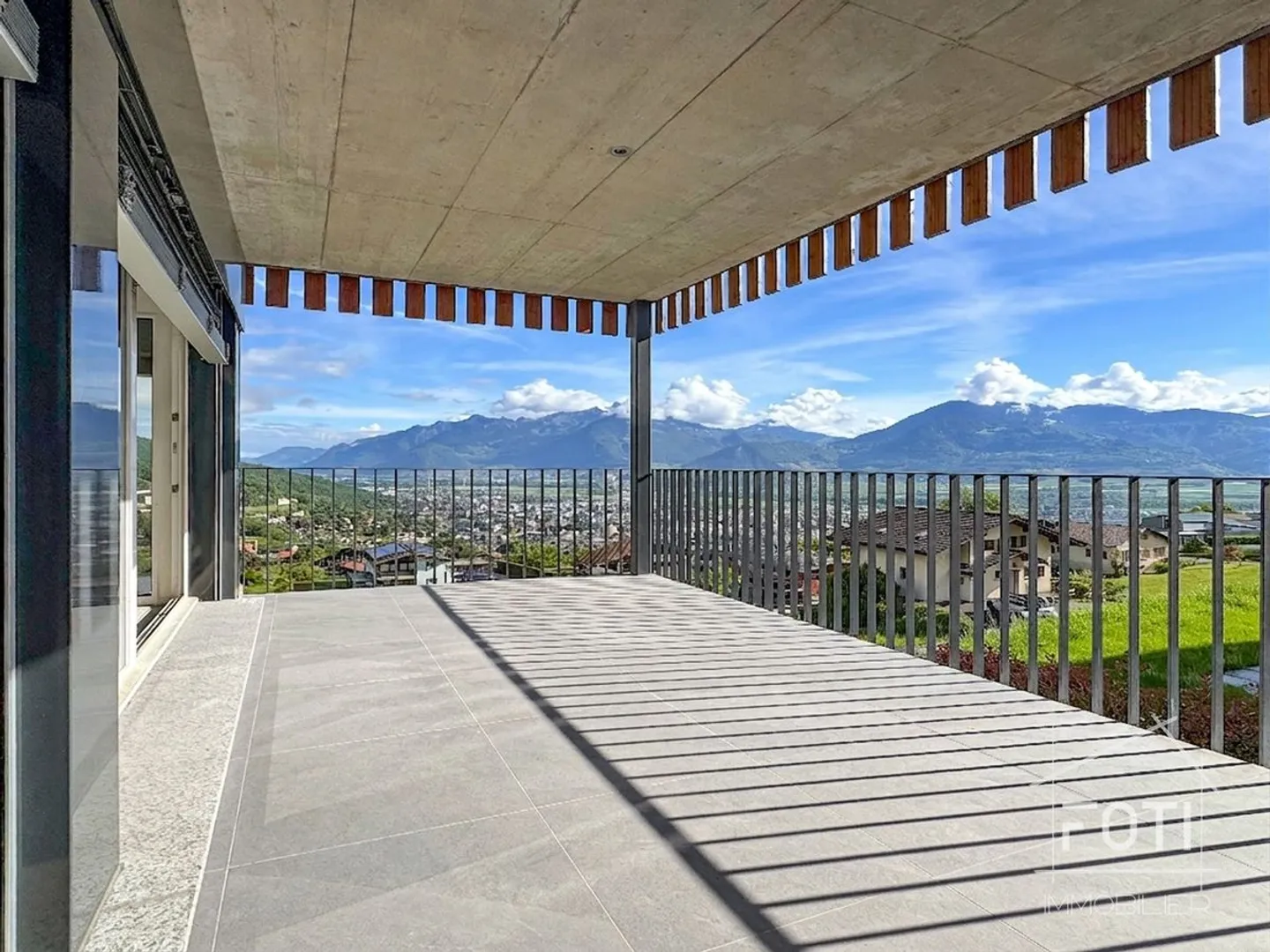 NEW 4.5-room individual villa with beautiful view of the plain. - Photo 7 of 13