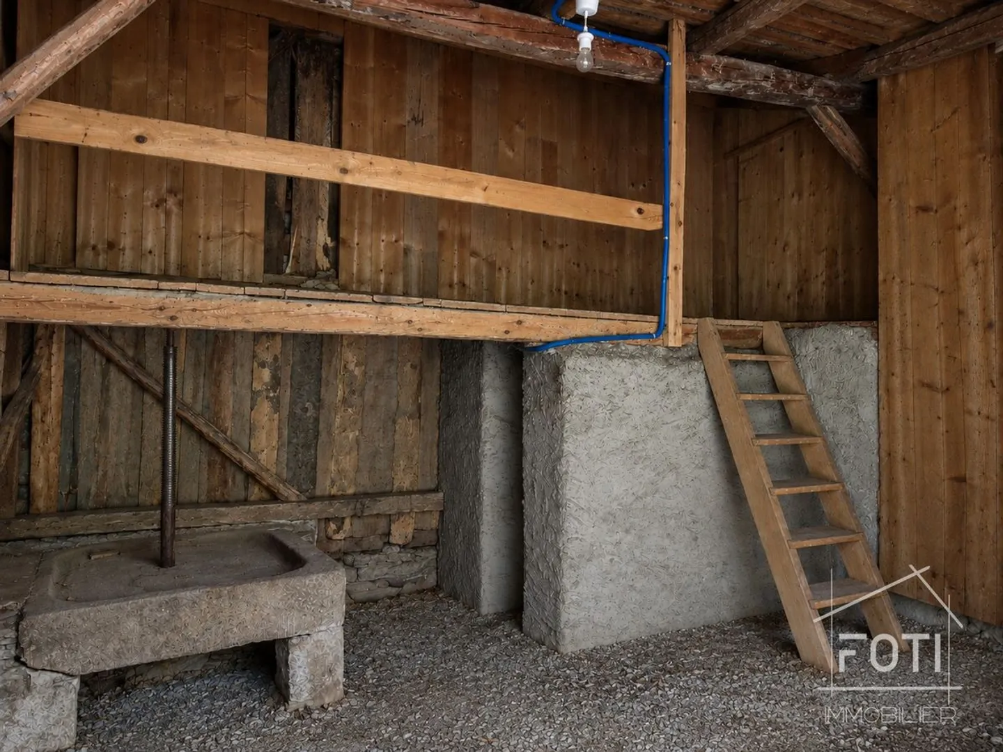 Immeuble de rendement à Martigny-Combe - 5,04 % brut avec potentiel de valorisation. - Foto 10 von 12