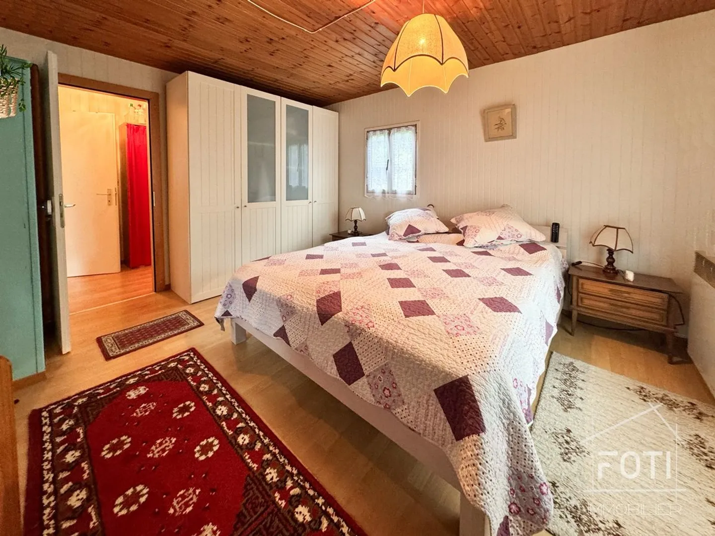 2.5 Room Bungalow with View in Saint-Maurice to Renovate - Photo 9 of 11